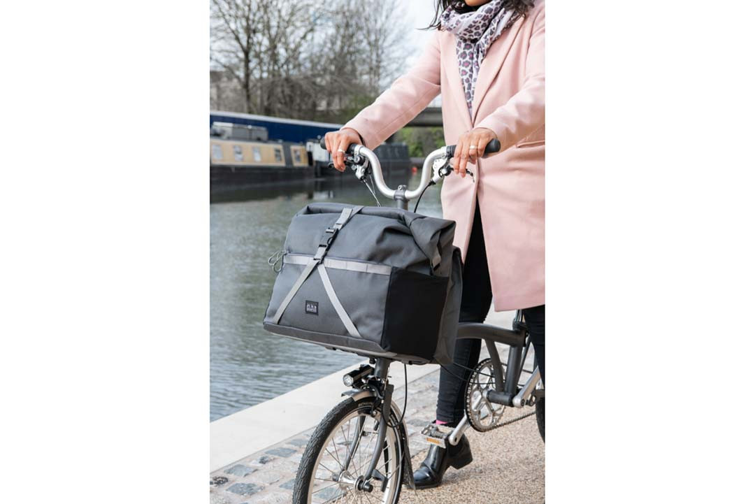 Brompton Borough Roll Top Bag Large in Dark Gray