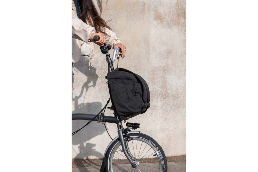 Brompton Metro Backpack Medium in Black - front